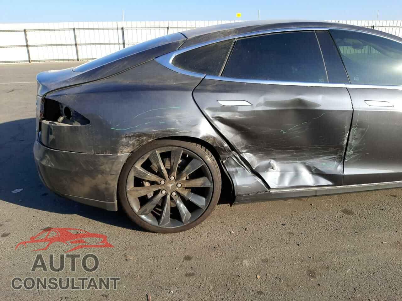 TESLA MODEL S 2016 - 5YJSA1E27GF122744
