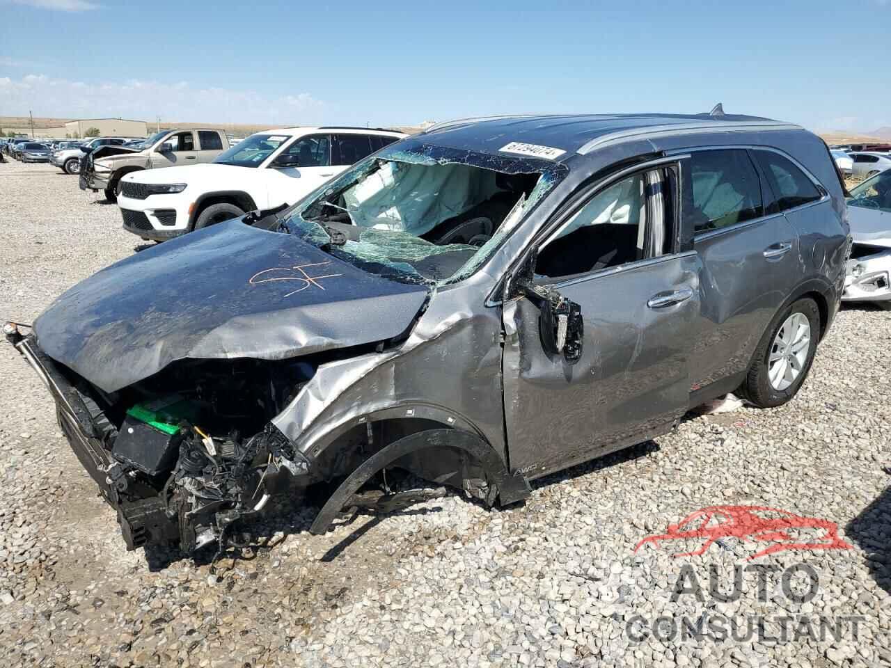 KIA SORENTO 2017 - 5XYPGDA56HG242759