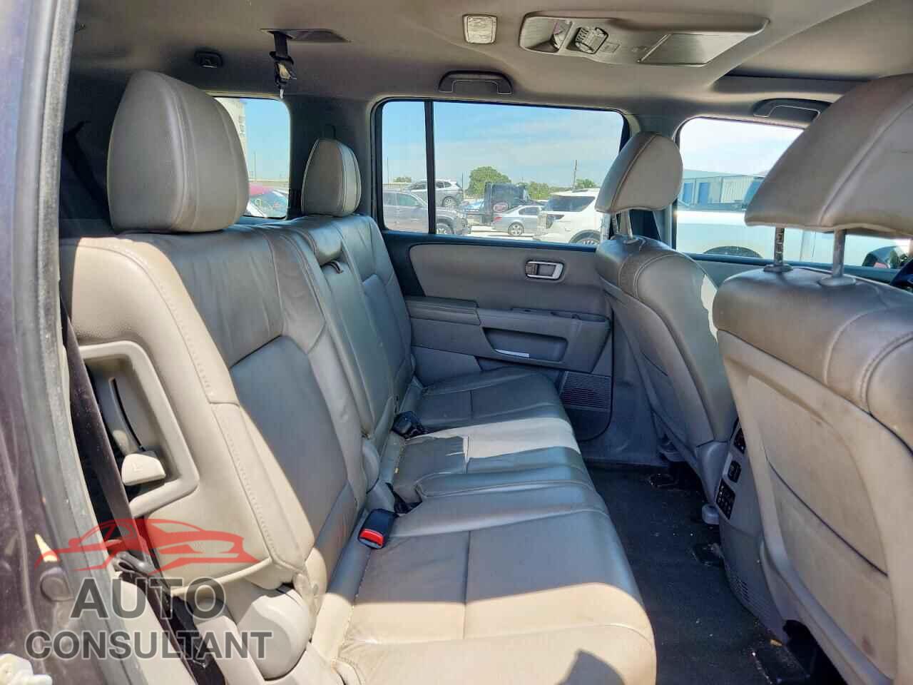 HONDA PILOT 2014 - 5FNYF3H68EB022011