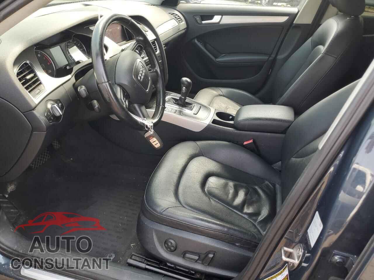 AUDI A4 2011 - WAUFFBFL5BN033228