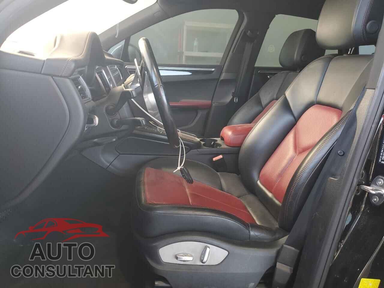 PORSCHE MACAN 2018 - WP1AA2A51JLB08973
