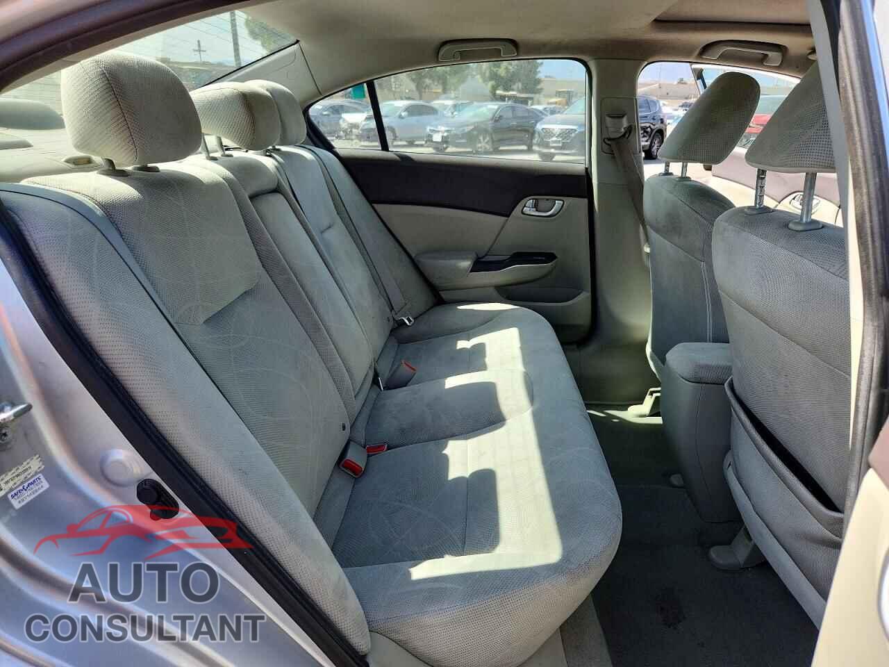 HONDA CIVIC 2012 - 19XFB2F86CE335918