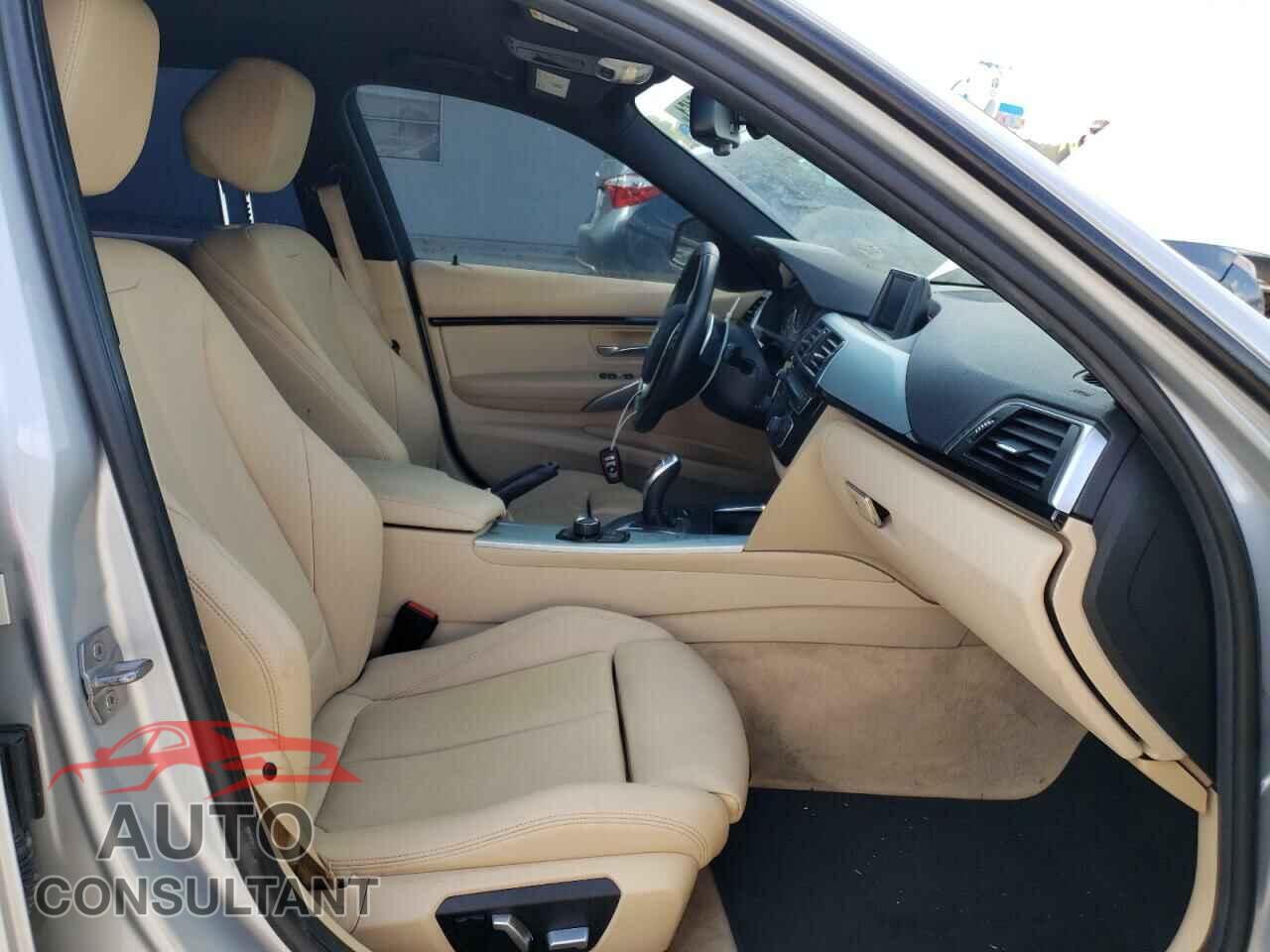 BMW 3 SERIES 2016 - WBA8E9G55GNU29915