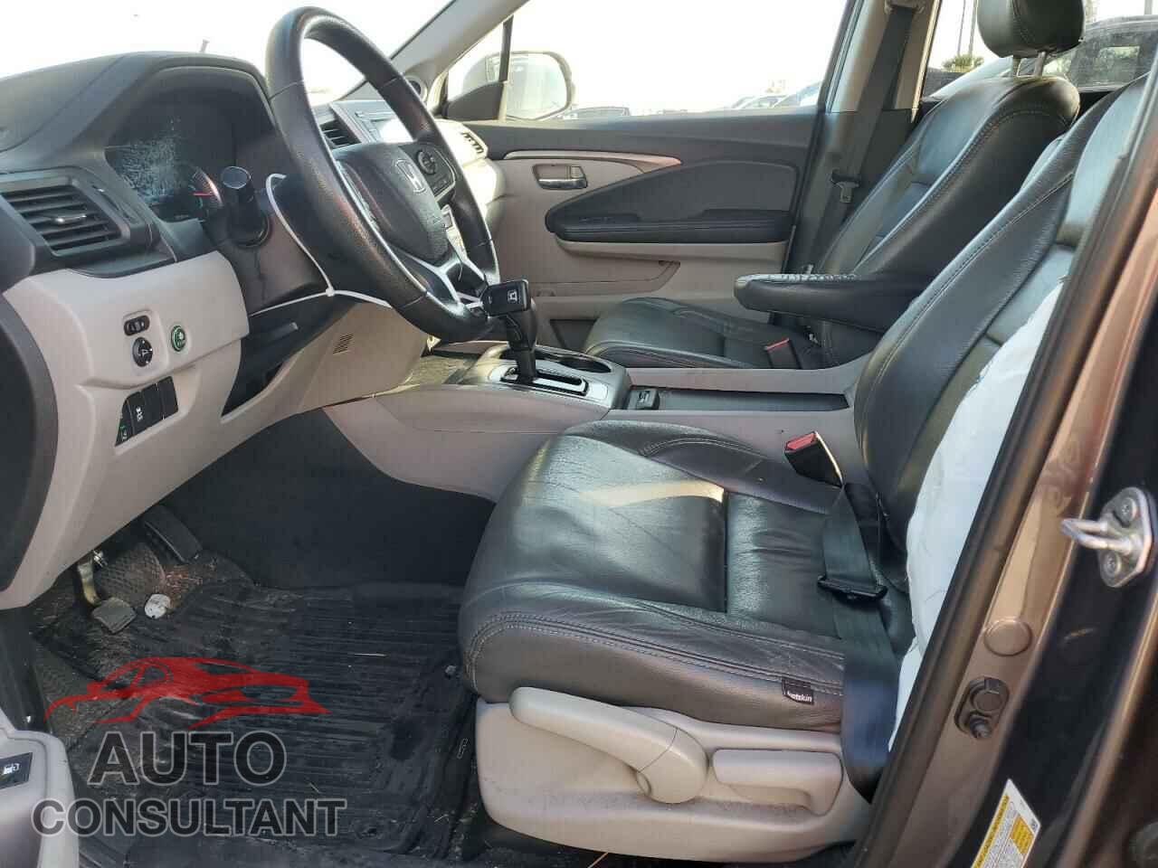 HONDA PILOT 2019 - 5FNYF5H19KB022644