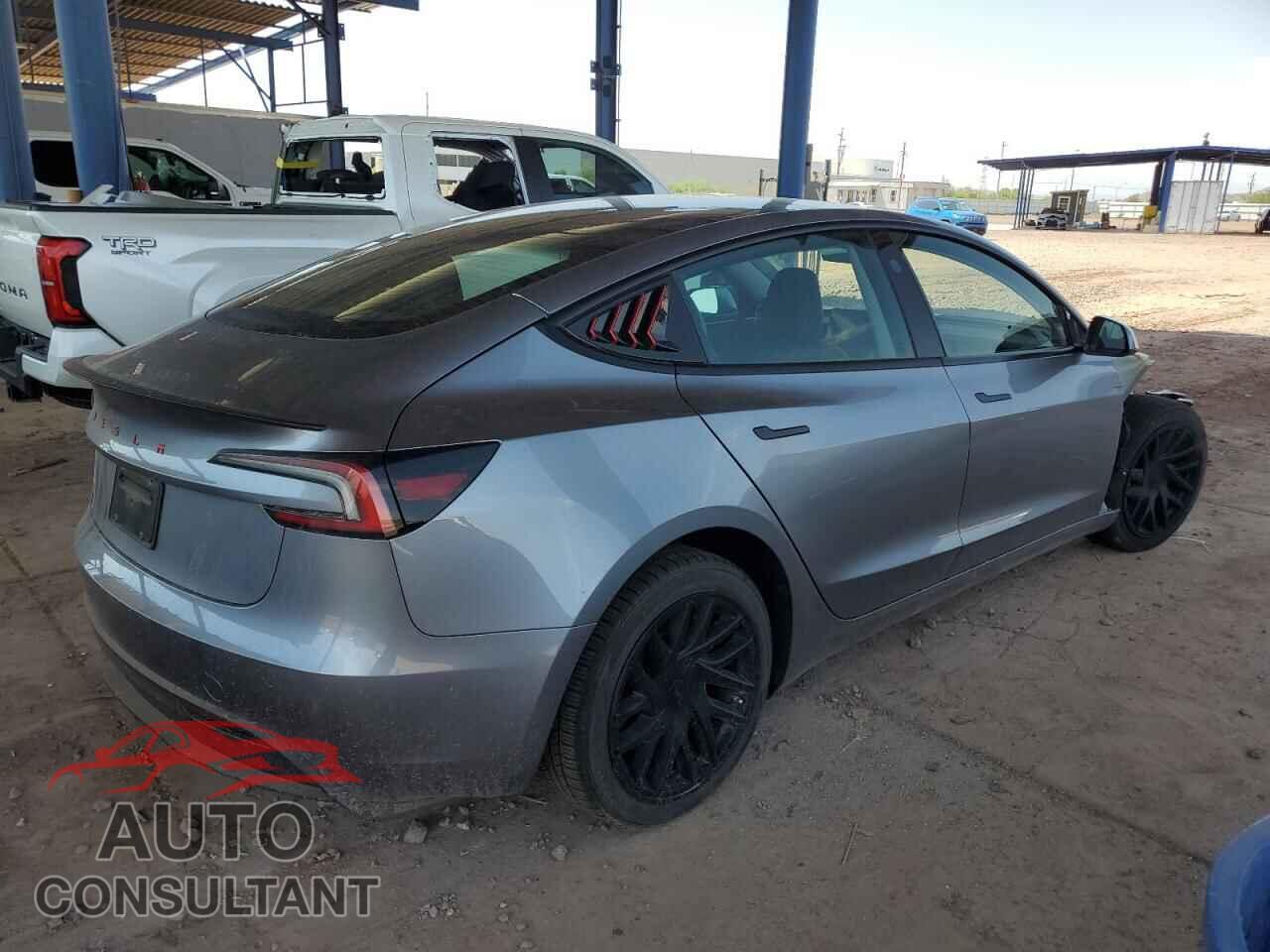 TESLA MODEL 3 2025 - 5YJ3E1EA5SF892899