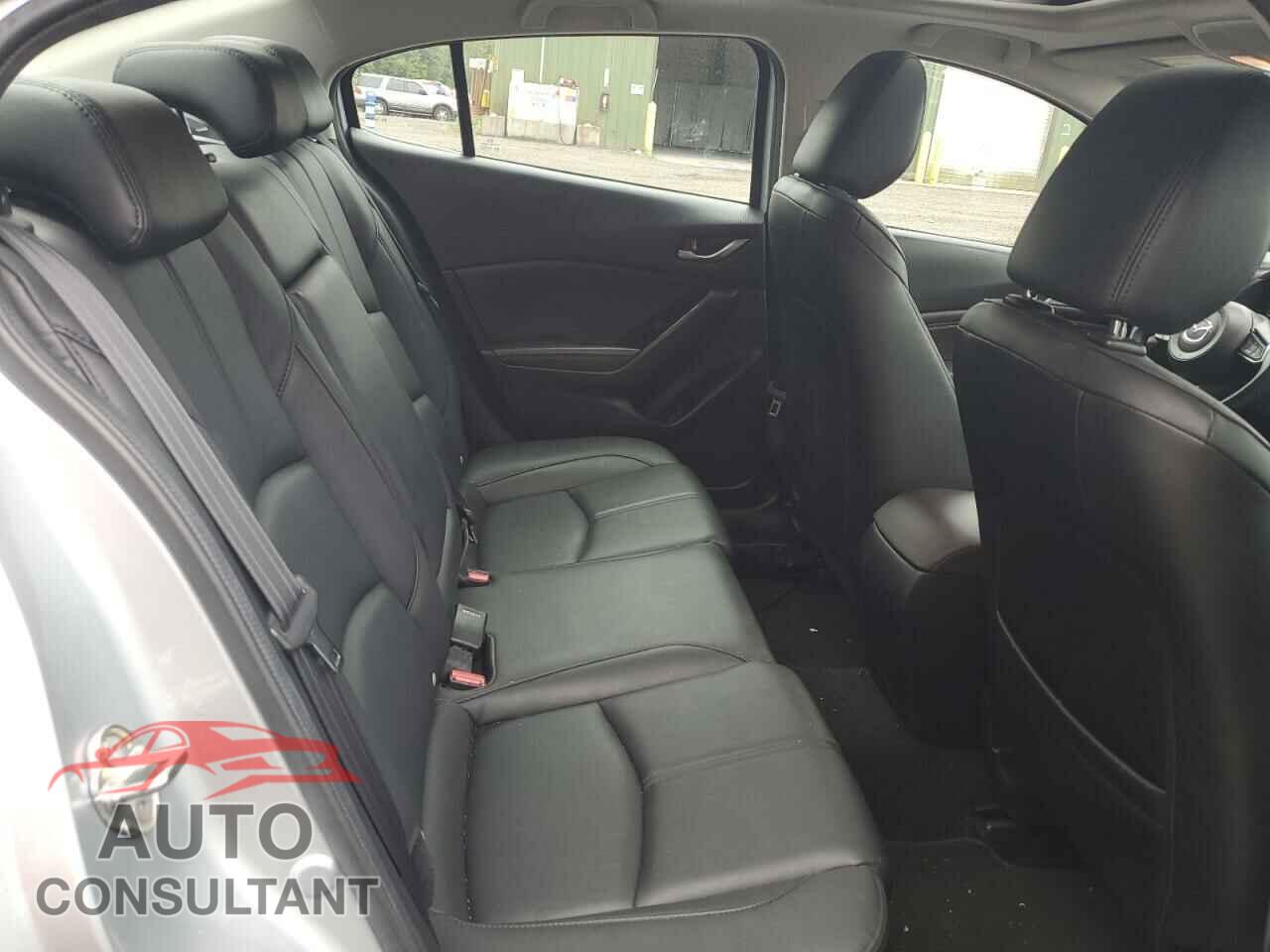 MAZDA 3 2017 - 3MZBN1V76HM119280
