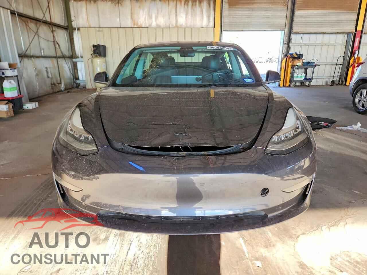 TESLA MODEL 3 2018 - 5YJ3E1EA2JF031520