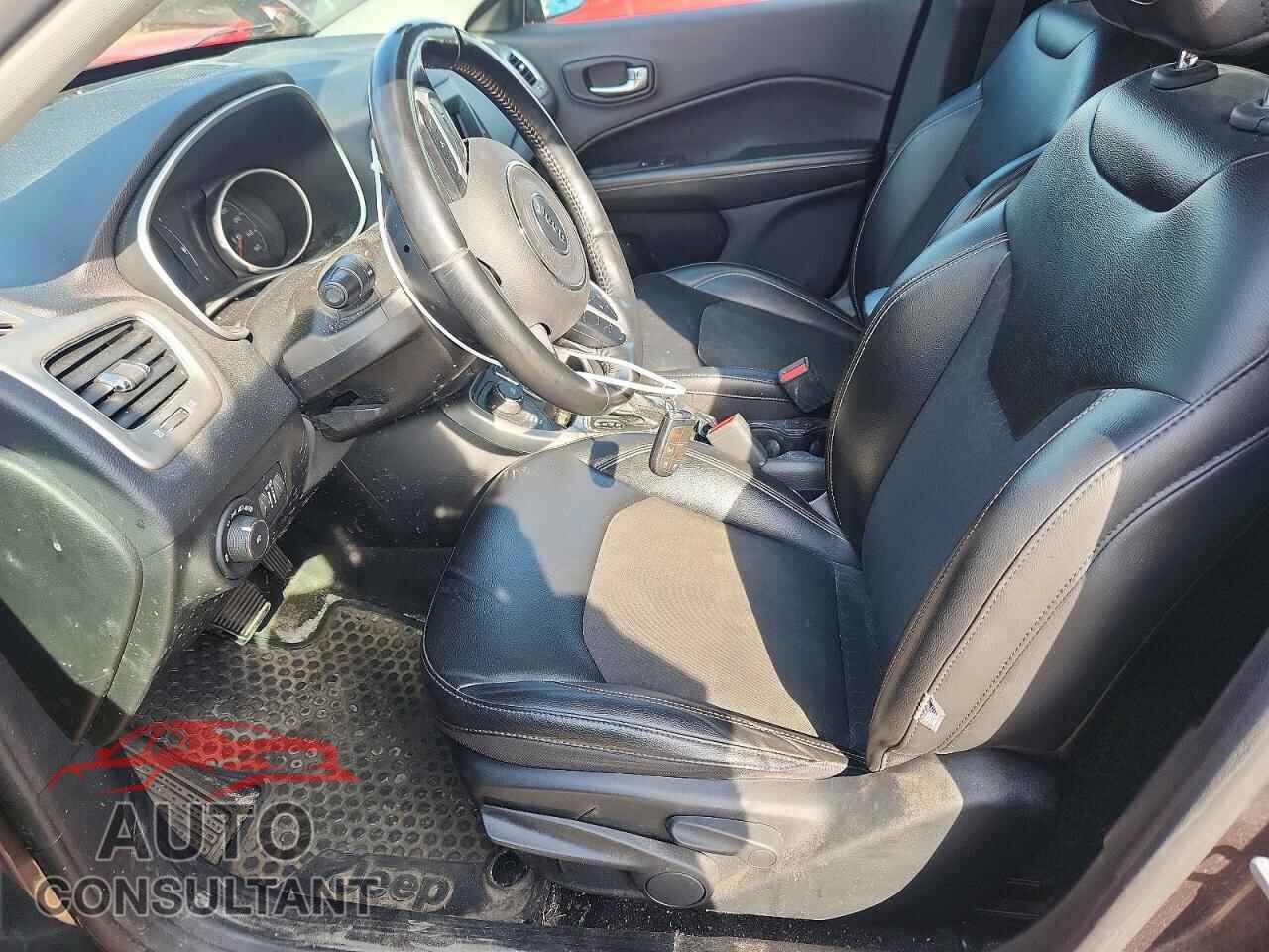 JEEP COMPASS 2020 - 3C4NJDBB9LT239580