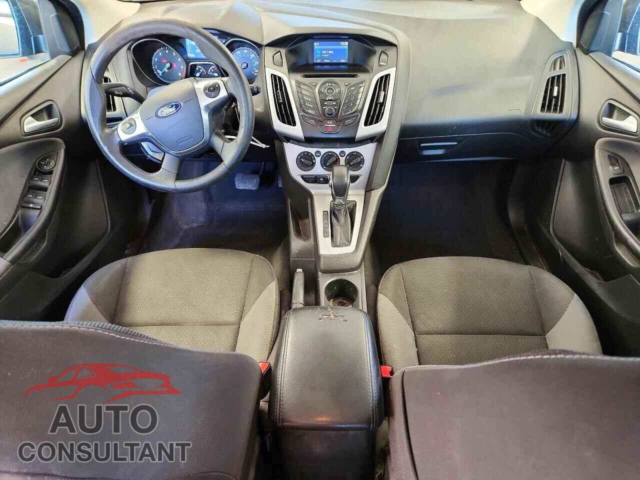 FORD FOCUS 2014 - 1FADP3K27EL377546