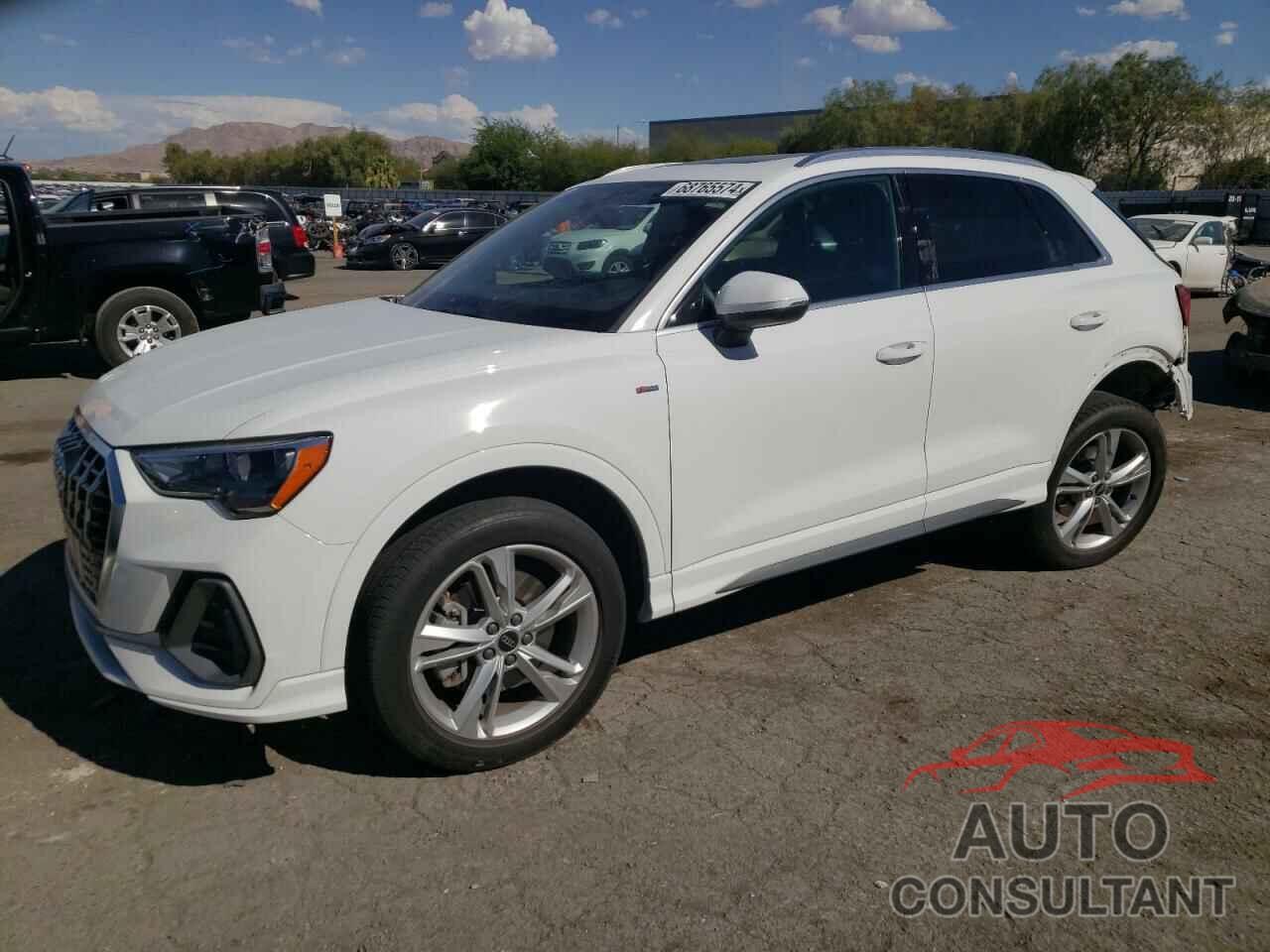 AUDI Q3 2022 - WA1DECF30N1051077