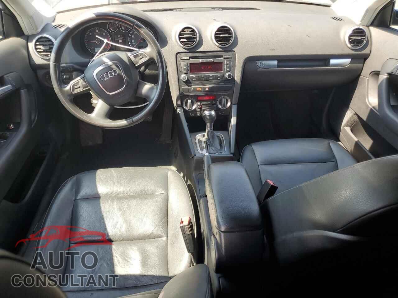 AUDI A3 2011 - WAUBJBFM5BA072348