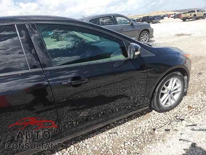 FORD FOCUS 2017 - 1FADP3F2XHL217708