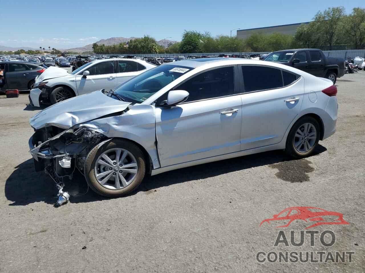 HYUNDAI ELANTRA 2018 - KMHD84LF7JU609545