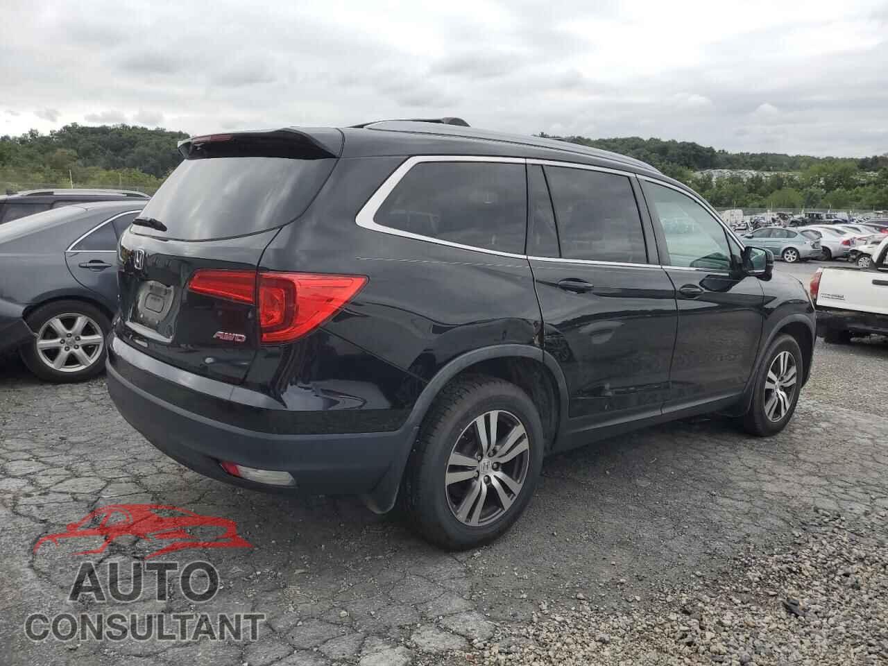 HONDA PILOT 2017 - 5FNYF6H62HB077009