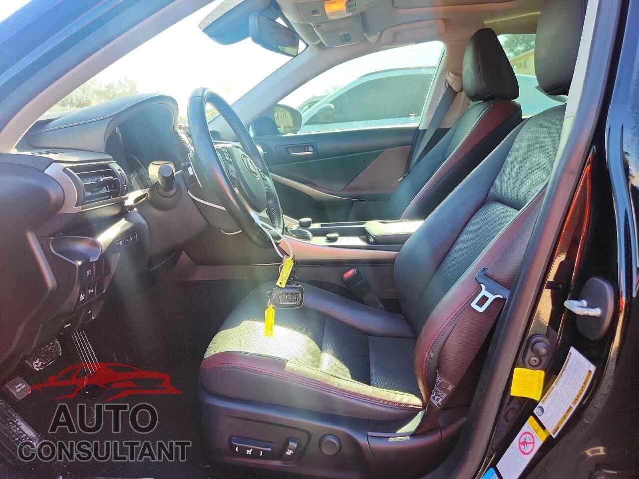 LEXUS IS 2017 - JTHBA1D2XH5061473