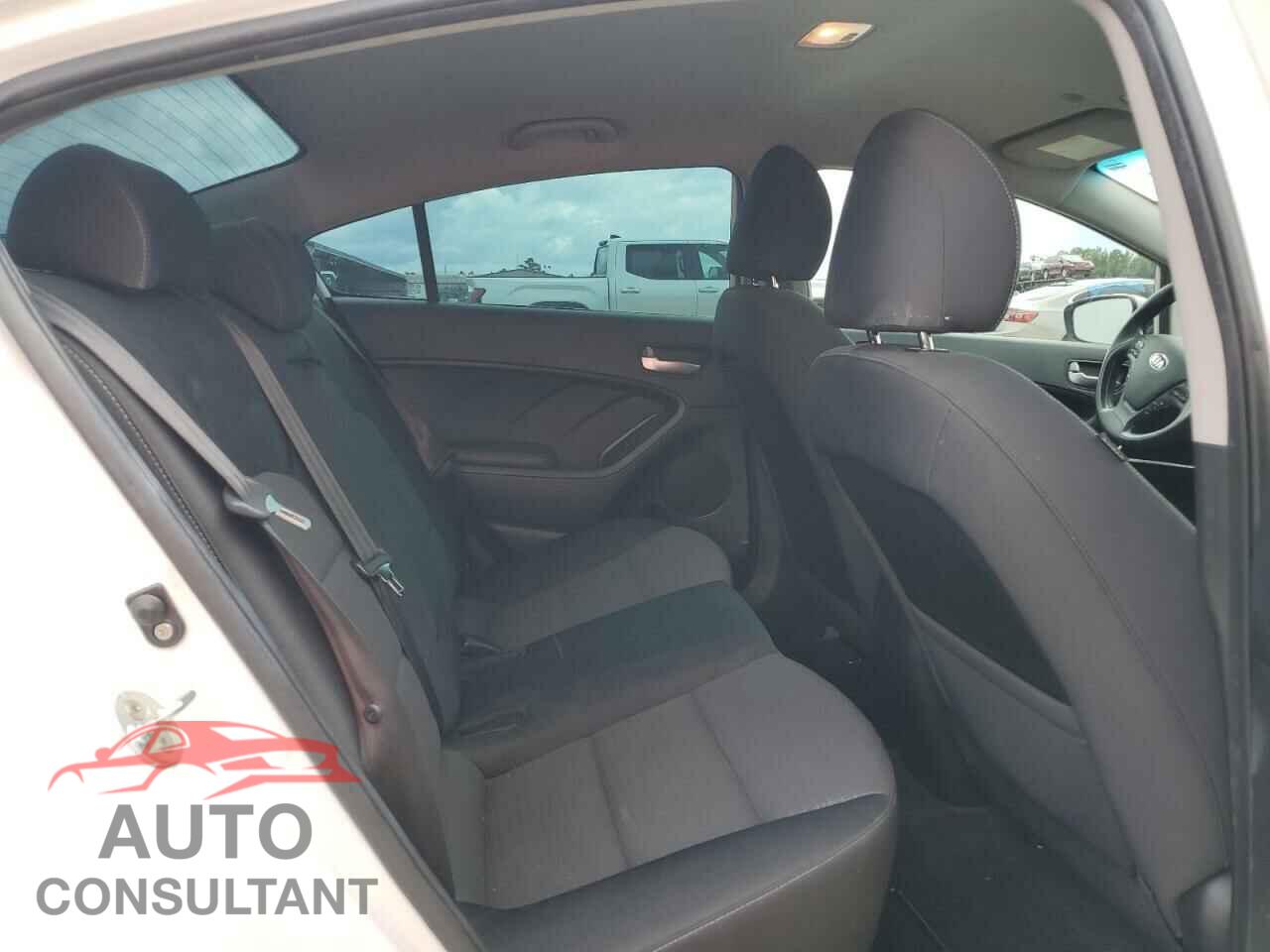 KIA FORTE 2017 - 3KPFL4A73HE116459