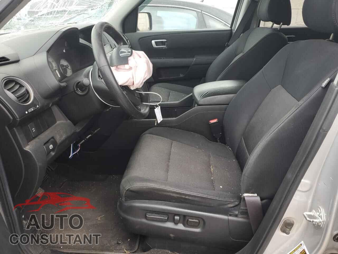 HONDA PILOT 2011 - 5FNYF4H44BB089026