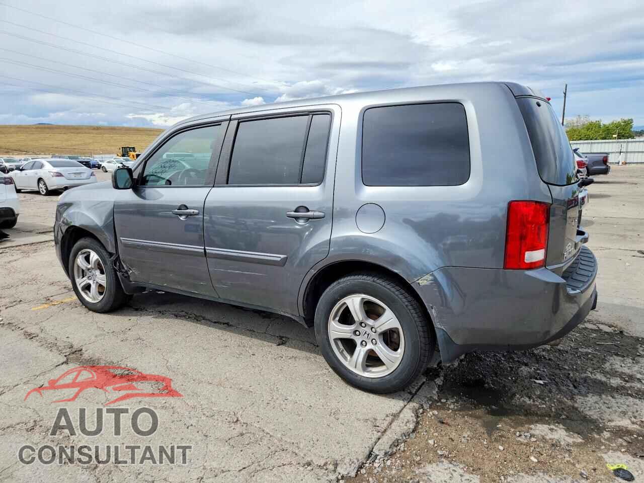HONDA PILOT 2013 - 5FNYF4H64DB039943