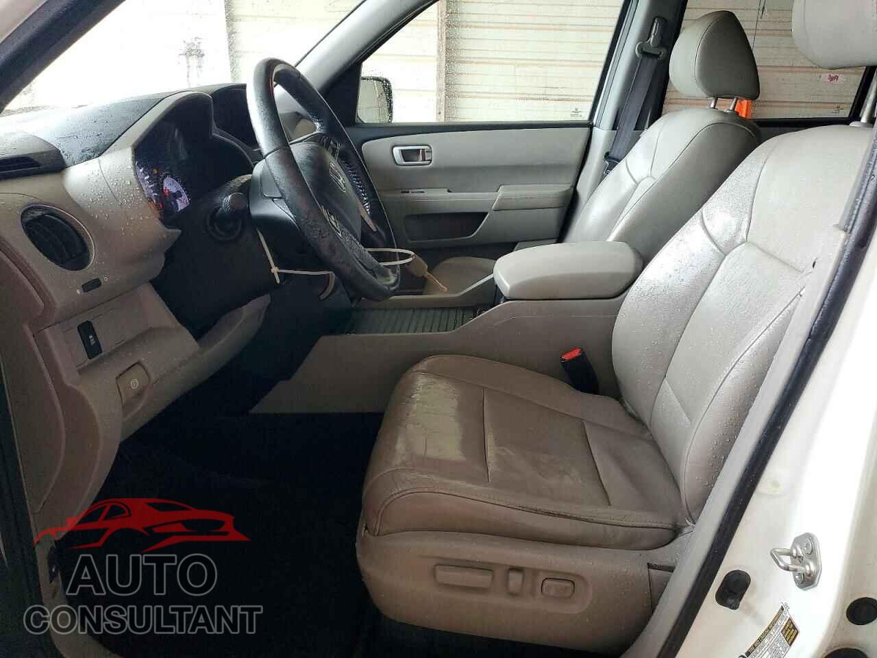 HONDA PILOT 2015 - 5FNYF4H5XFB026656