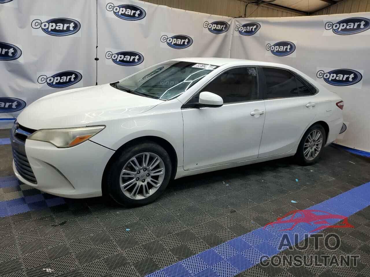 TOYOTA CAMRY 2016 - 4T4BF1FK8GR567180