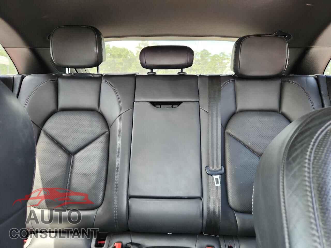 PORSCHE MACAN 2017 - WP1AA2A53HLB81658