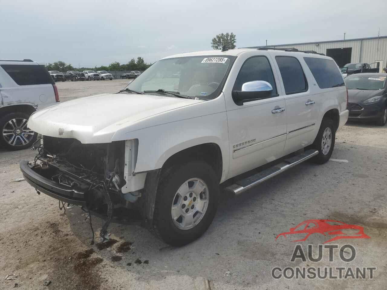 CHEVROLET SUBURBAN 2011 - 1GNSKKE37BR329950