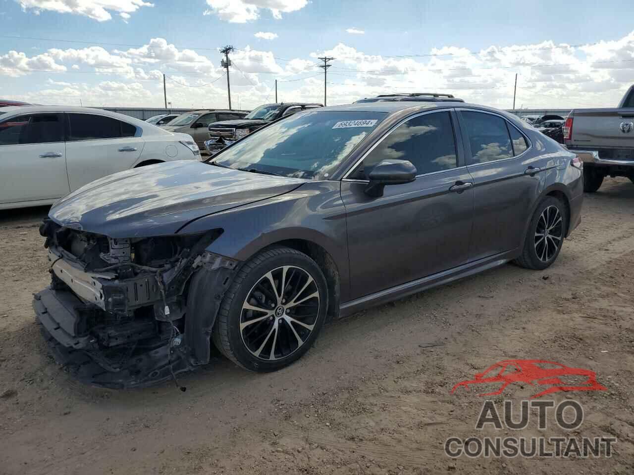 TOYOTA CAMRY 2018 - 4T1B11HK0JU135096
