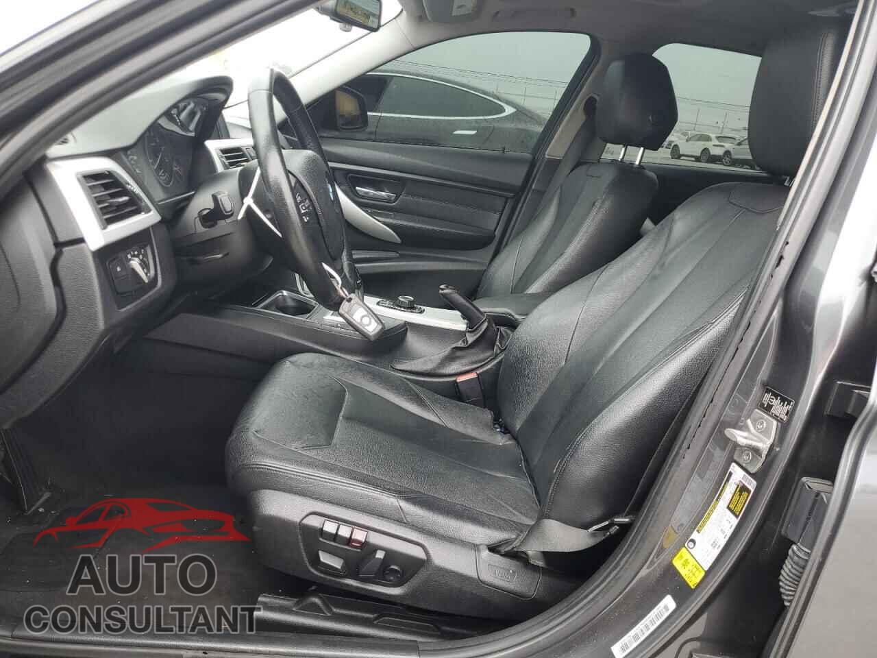 BMW 3 SERIES 2013 - WBA3C1C55DF436036