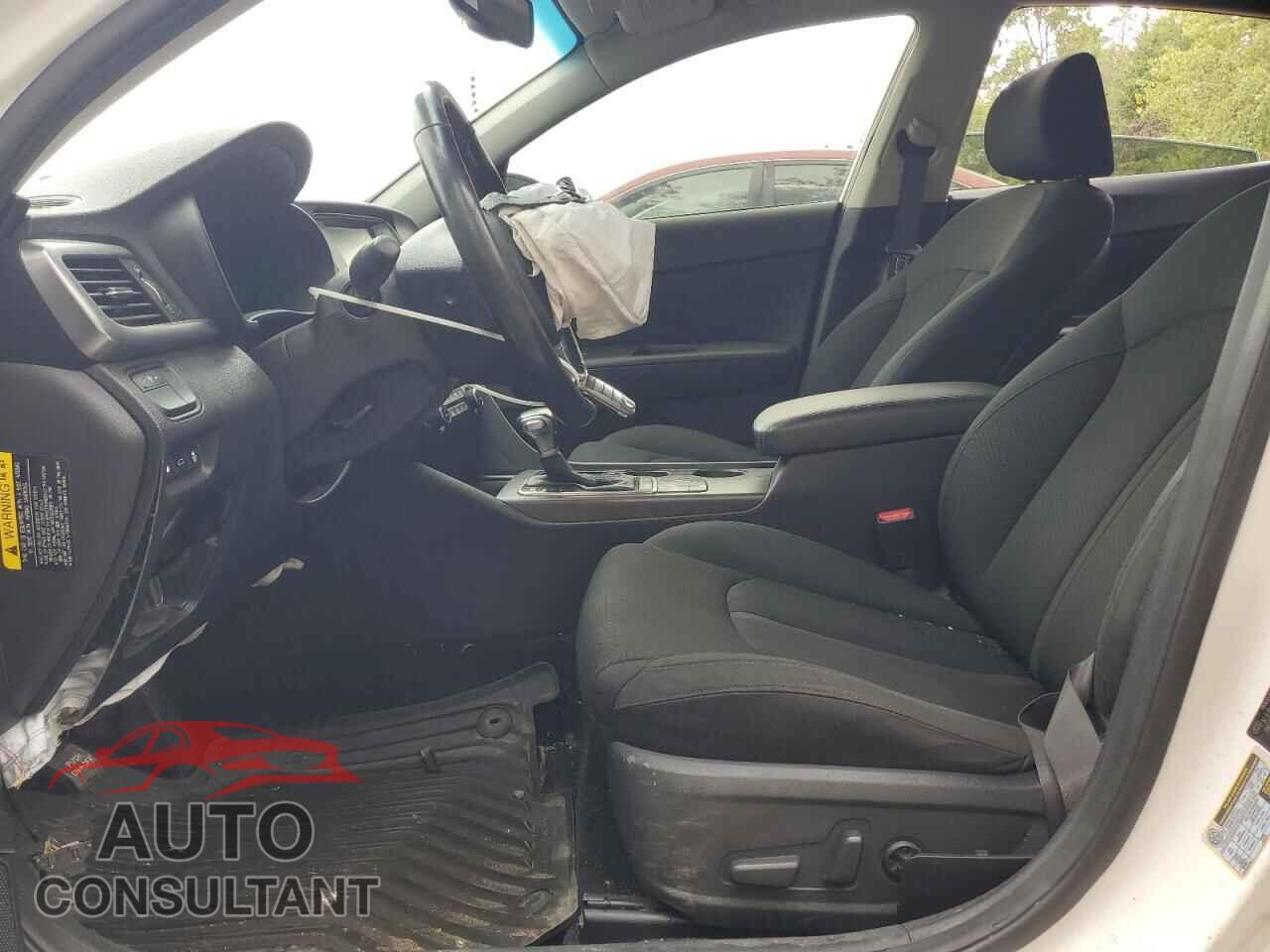 KIA OPTIMA 2017 - KNAGT4LE3H5018301