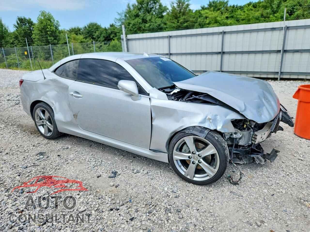 LEXUS IS 2013 - JTHFF2C23D2526746