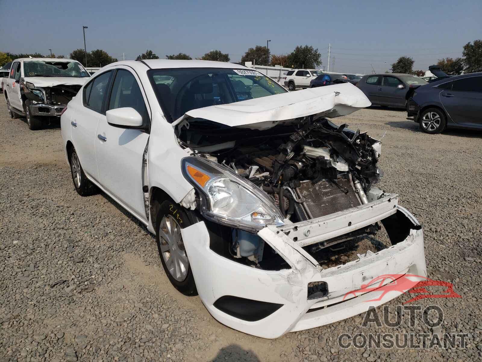 NISSAN VERSA 2017 - 3N1CN7AP8HK462560