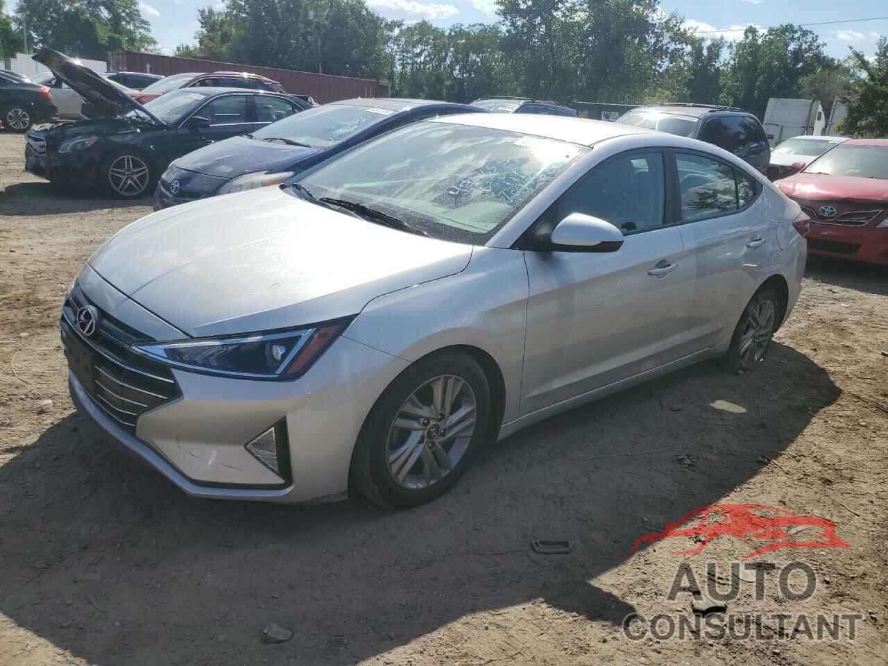 HYUNDAI ELANTRA 2019 - 5NPD84LF7KH417140