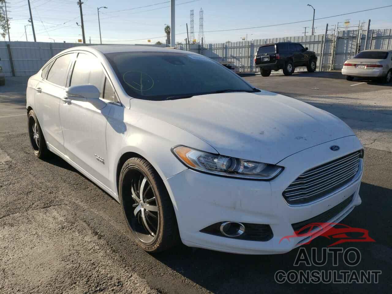 FORD FUSION 2015 - 3FA6P0SU8FR284160