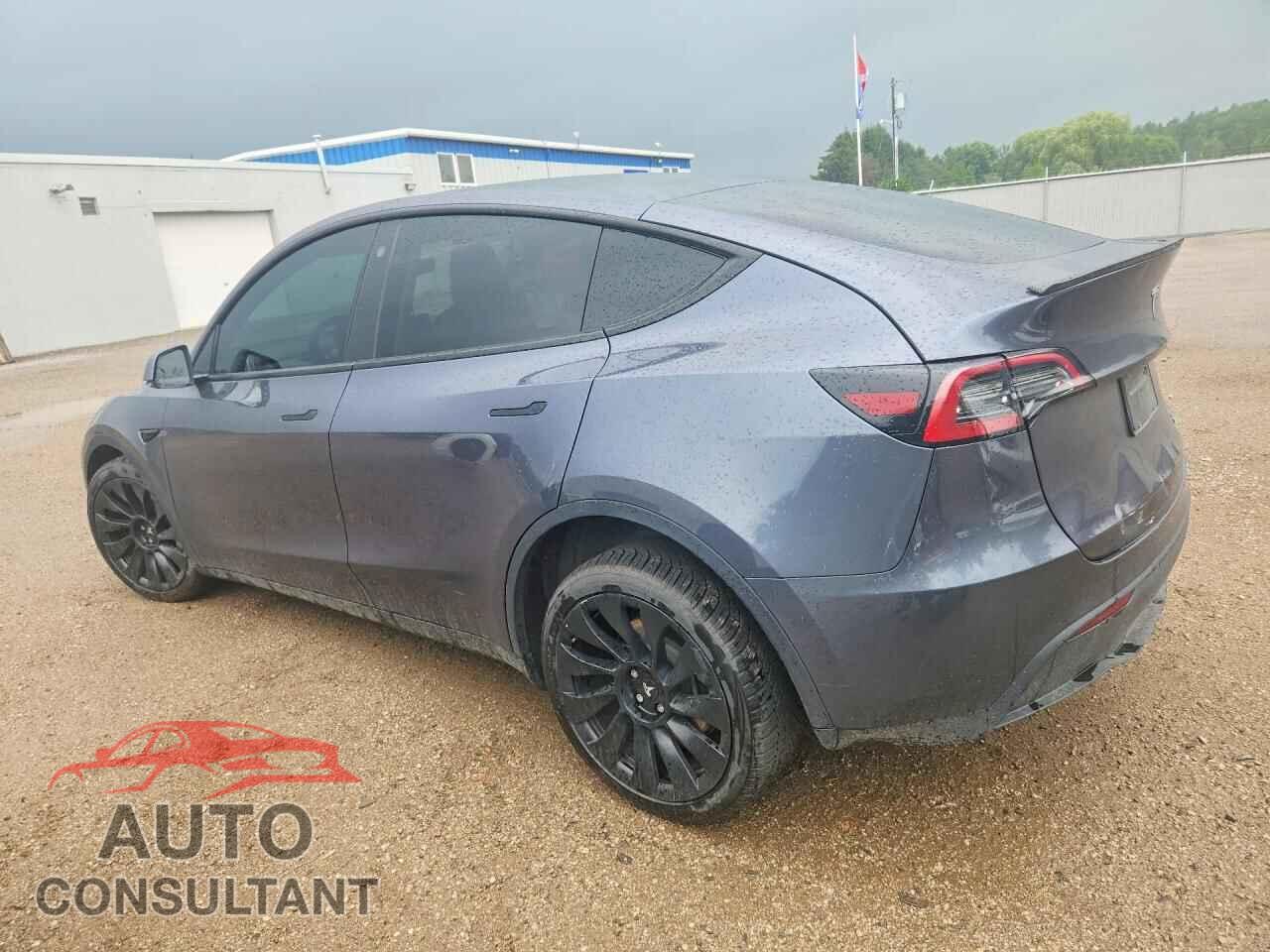 TESLA MODEL Y 2023 - LRWYGDFD3PC019373