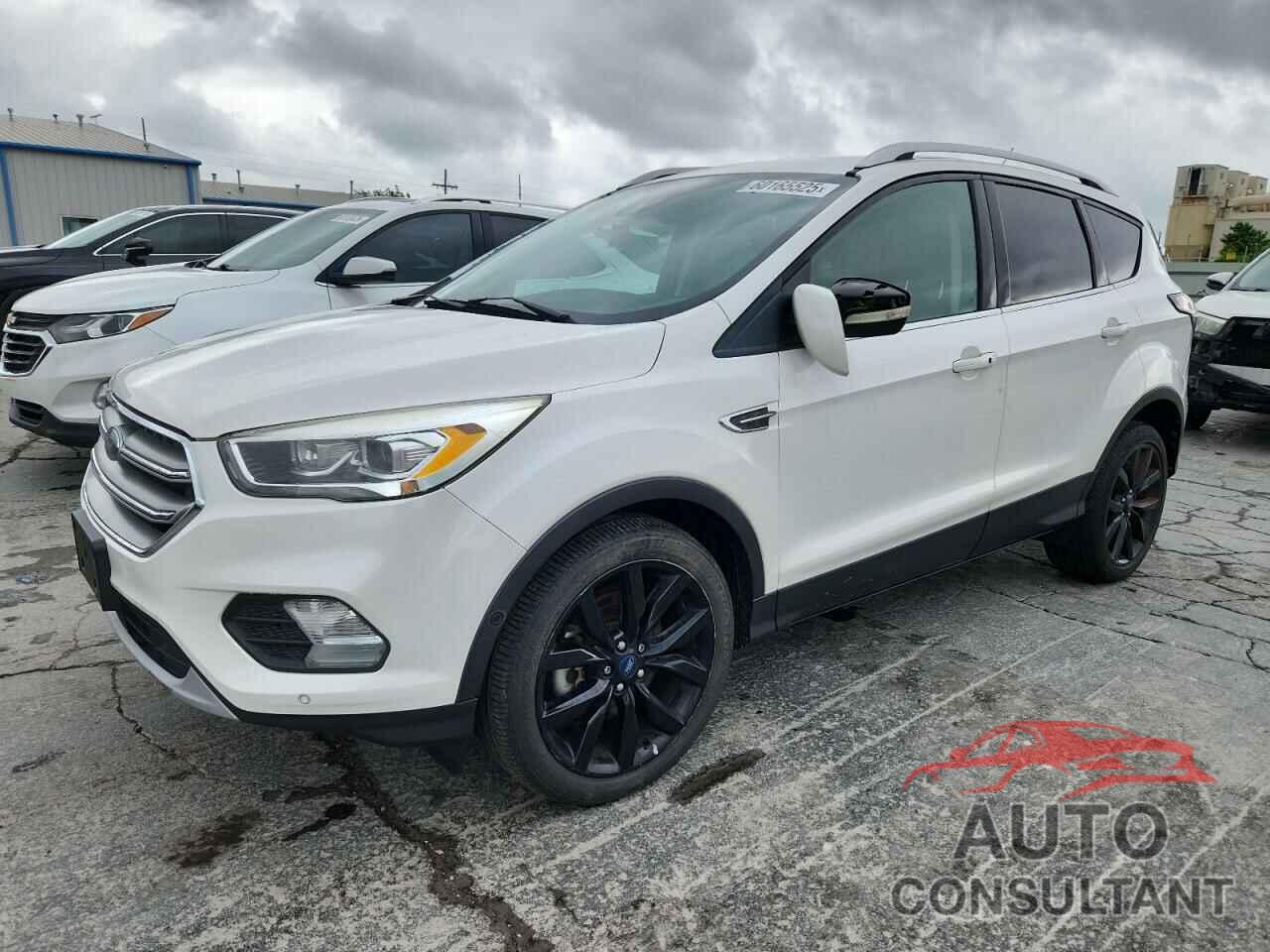 FORD ESCAPE 2017 - 1FMCU9J9XHUE23705