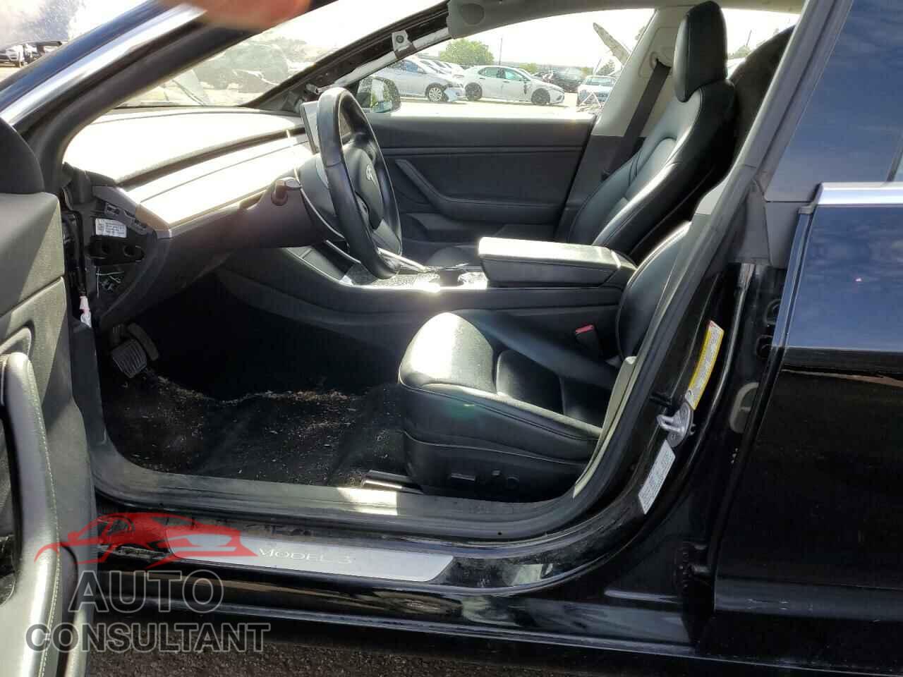 TESLA MODEL 3 2019 - 5YJ3E1EA6KF304928