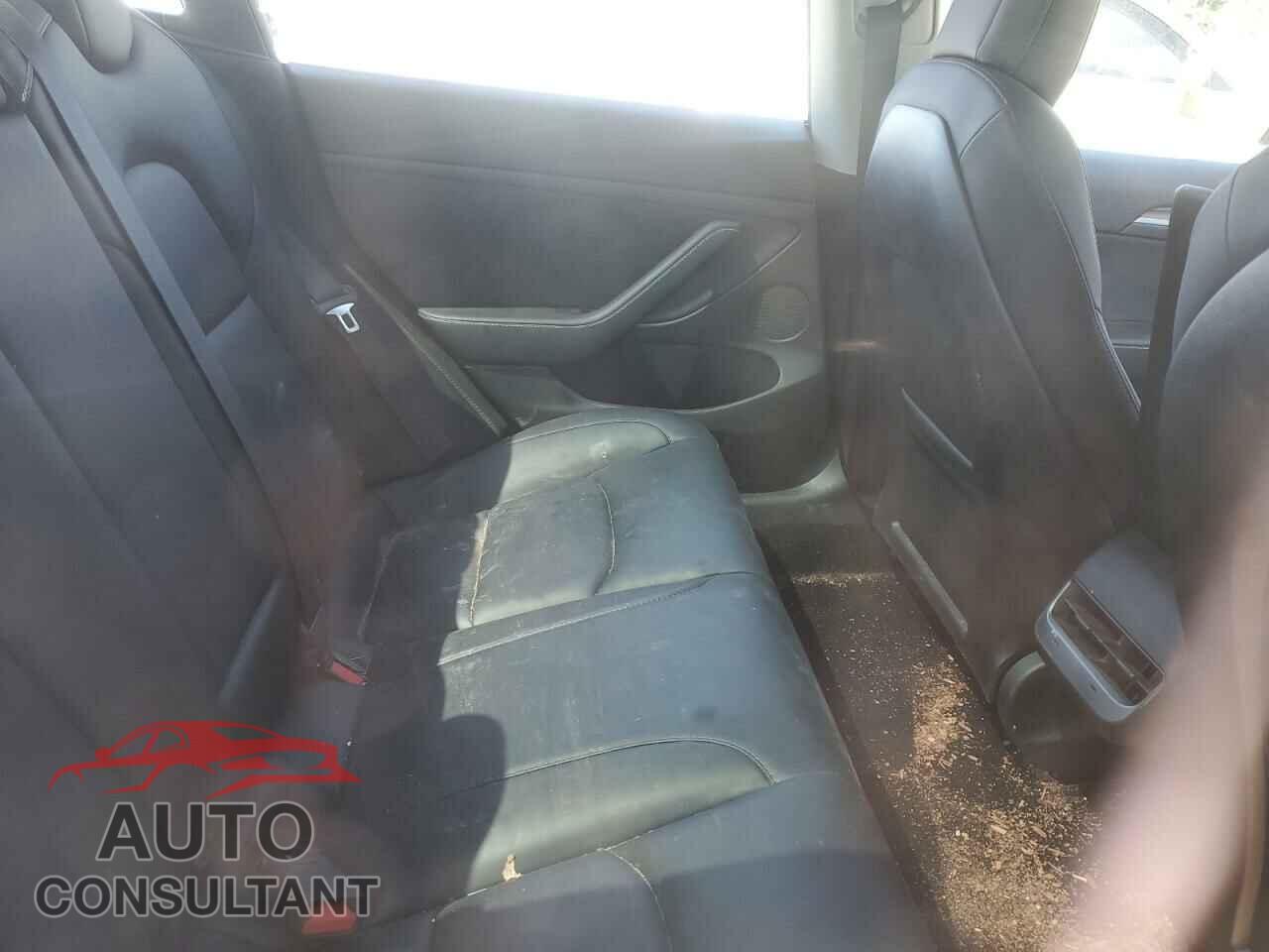 TESLA MODEL 3 2022 - 5YJ3E1EBXNF250904