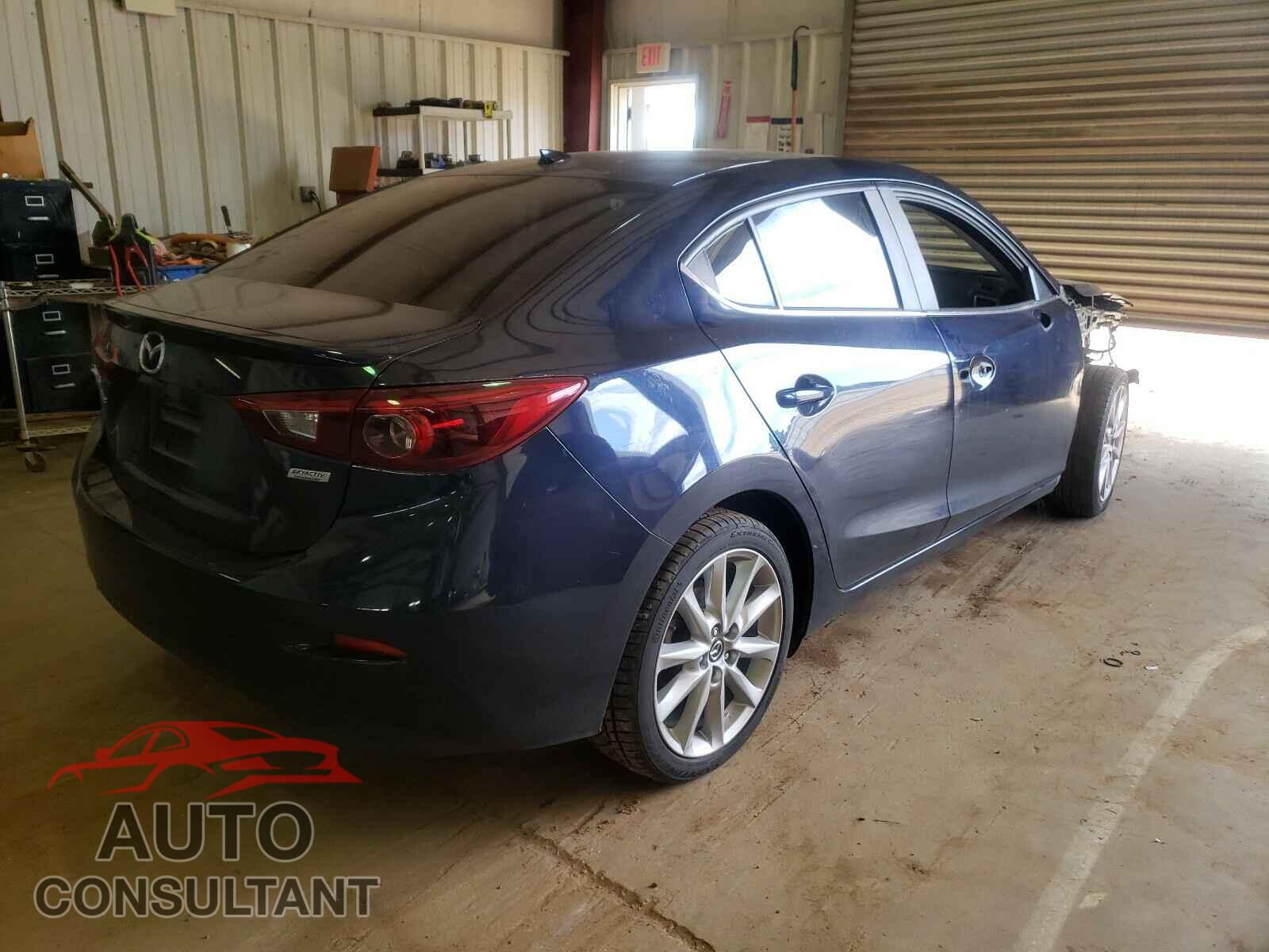 MAZDA 3 2017 - 3MZBN1W35HM152203