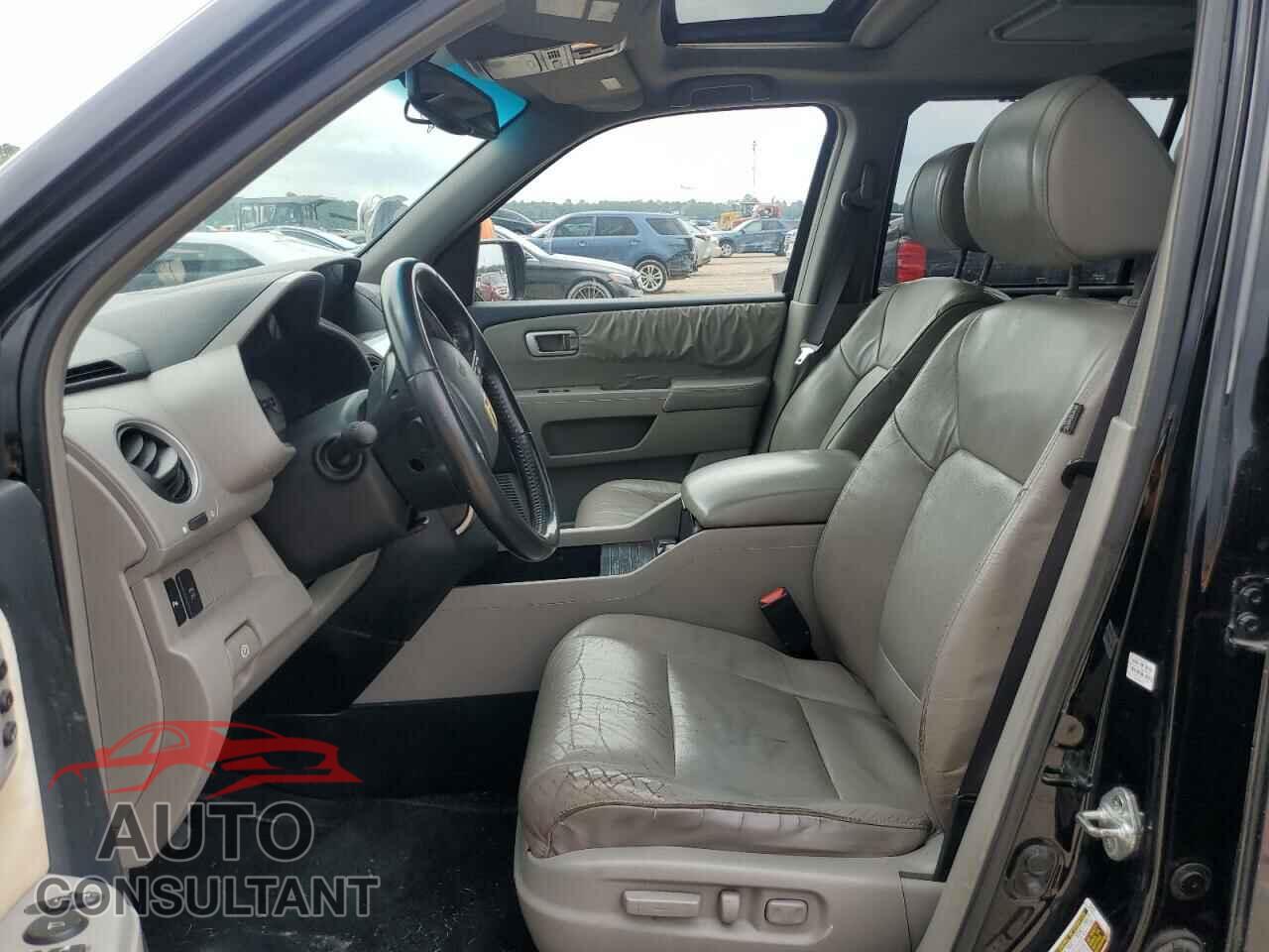 HONDA PILOT 2009 - 5FNYF38959B026016