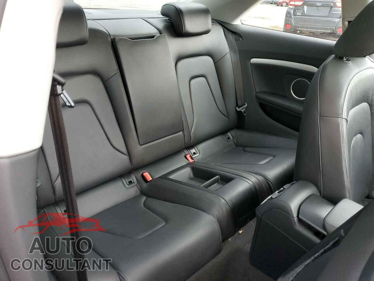 AUDI A5 2010 - WAULFAFR0AA007109