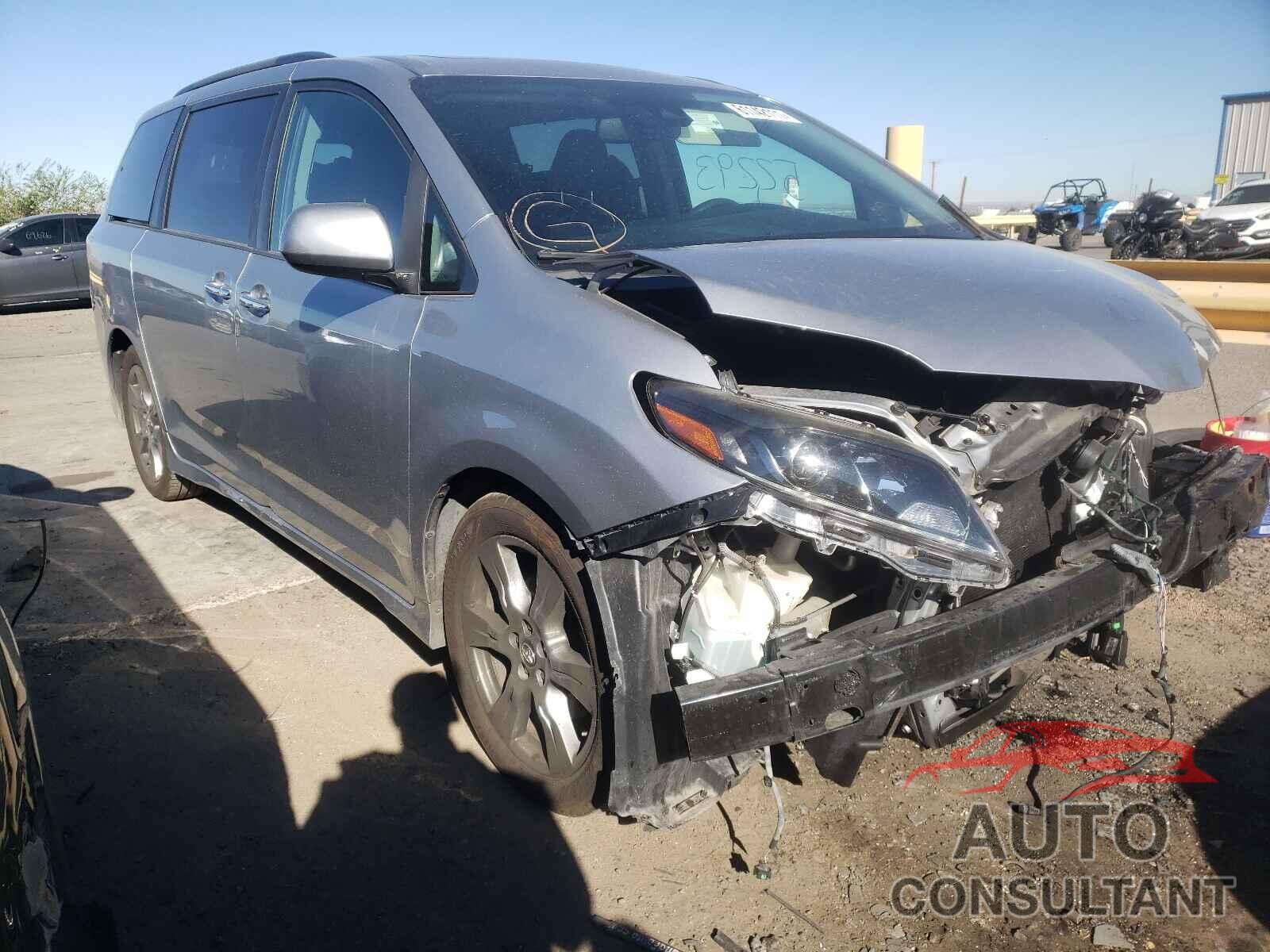 TOYOTA SIENNA 2018 - 5TDXZ3DC6JS947875