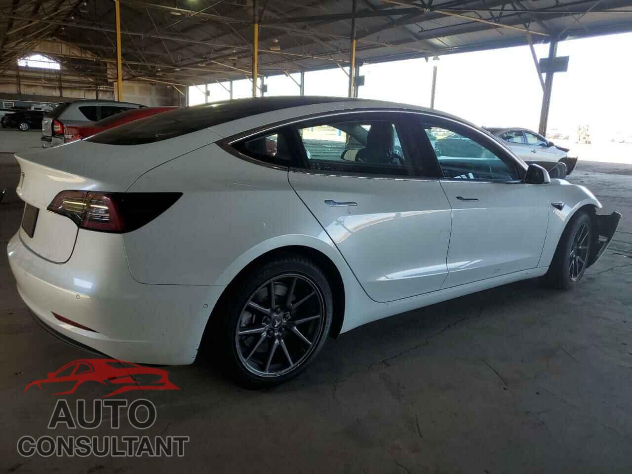 TESLA MODEL 3 2018 - 5YJ3E1EA5JF053706