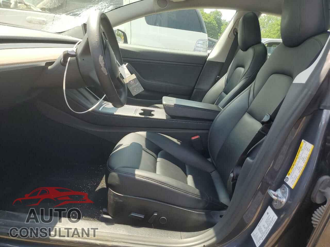 TESLA MODEL 3 2021 - 5YJ3E1EB3MF855605