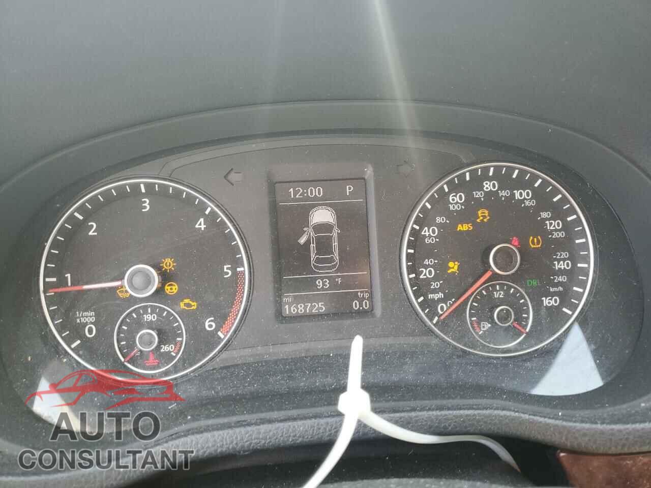 VOLKSWAGEN PASSAT 2013 - 1VWCN7A30DC016846
