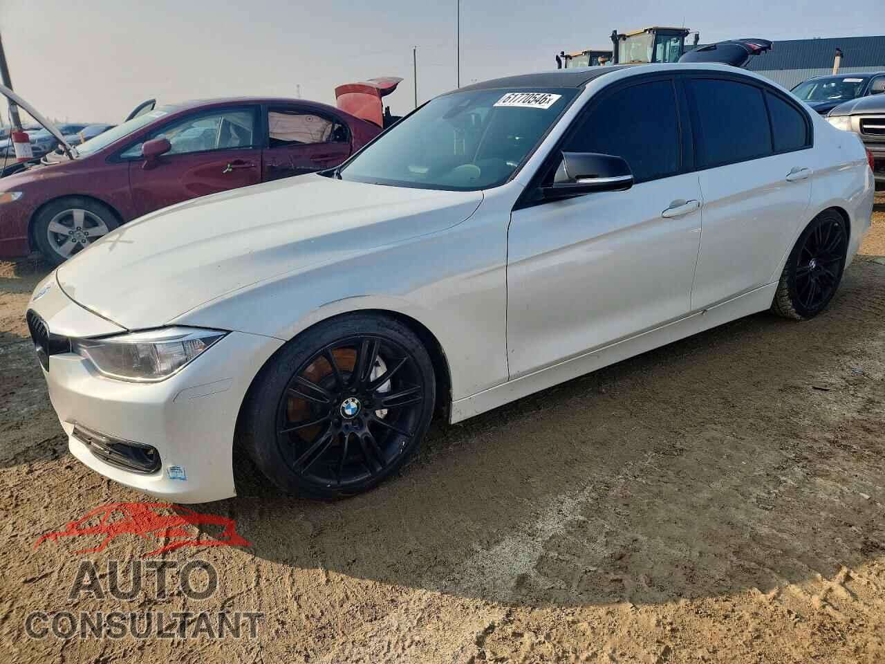 BMW 3 SERIES 2013 - WBA3B9C53DF585384