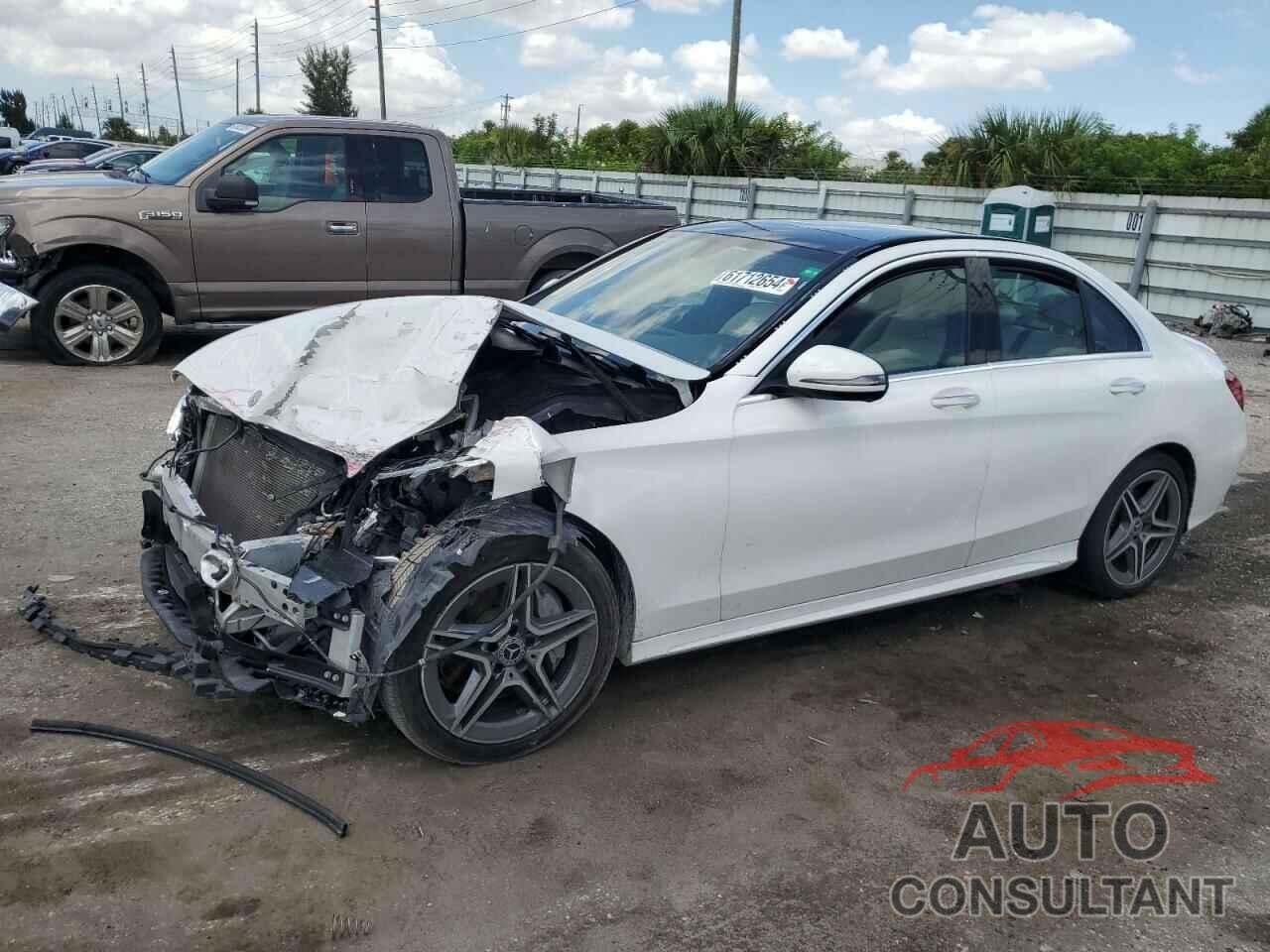 MERCEDES-BENZ C-CLASS 2020 - 55SWF8EBXLU325177