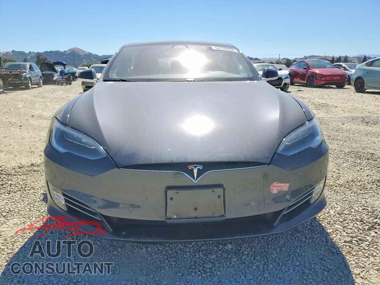 TESLA MODEL S 2018 - 5YJSA1E25JF273427