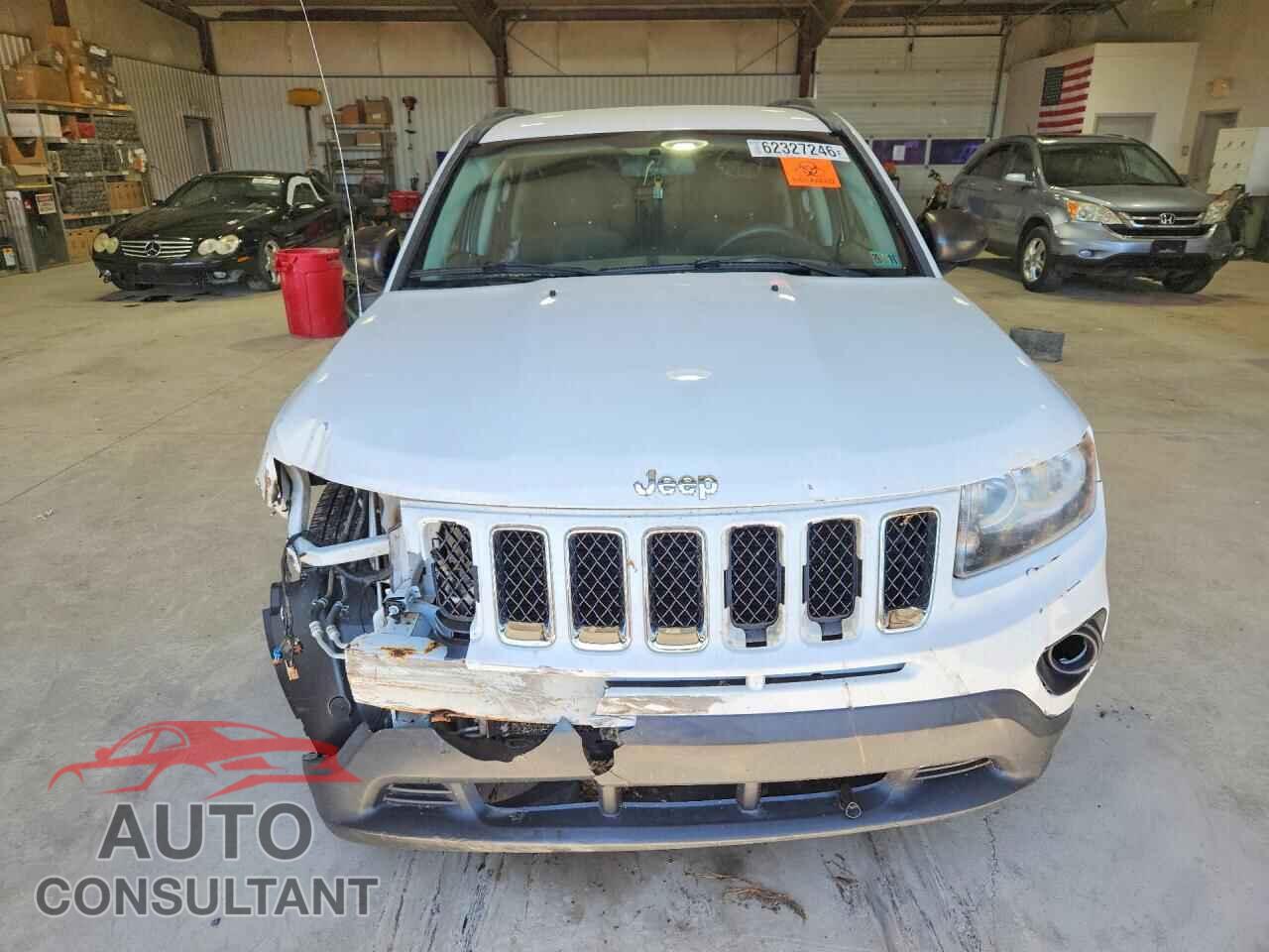 JEEP COMPASS 2014 - 1C4NJCBA8ED779108