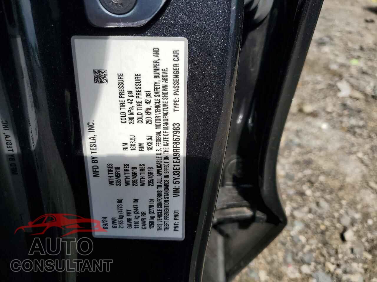TESLA MODEL 3 2024 - 5YJ3E1EA9RF867983