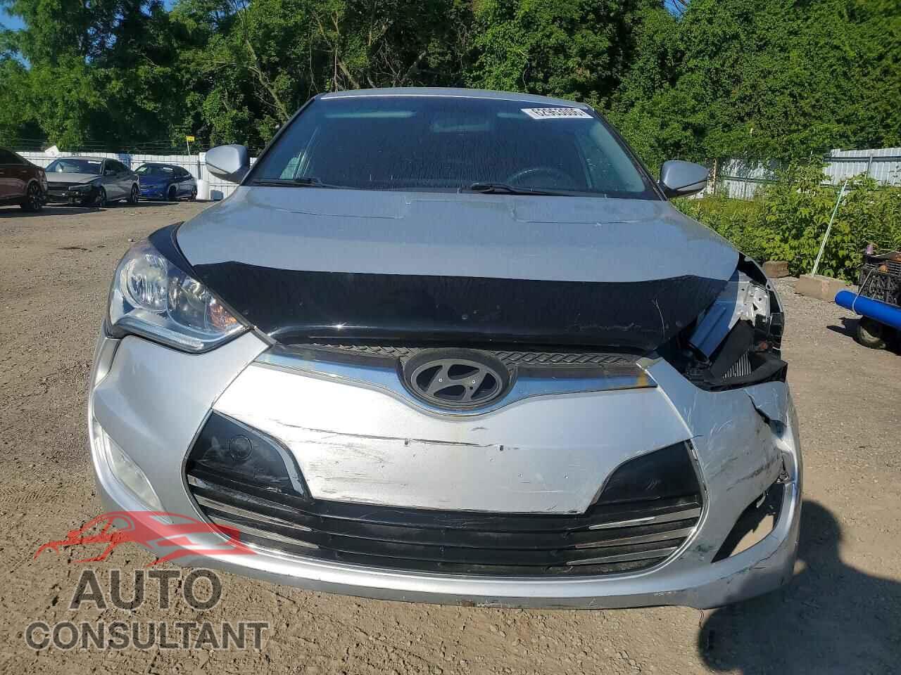 HYUNDAI VELOSTER 2013 - KMHTC6AD6DU166123